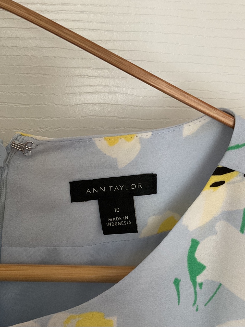 Ann Taylor Pale Blue Floral Tie-Waist Maxi Dress - Picture 2 of 4